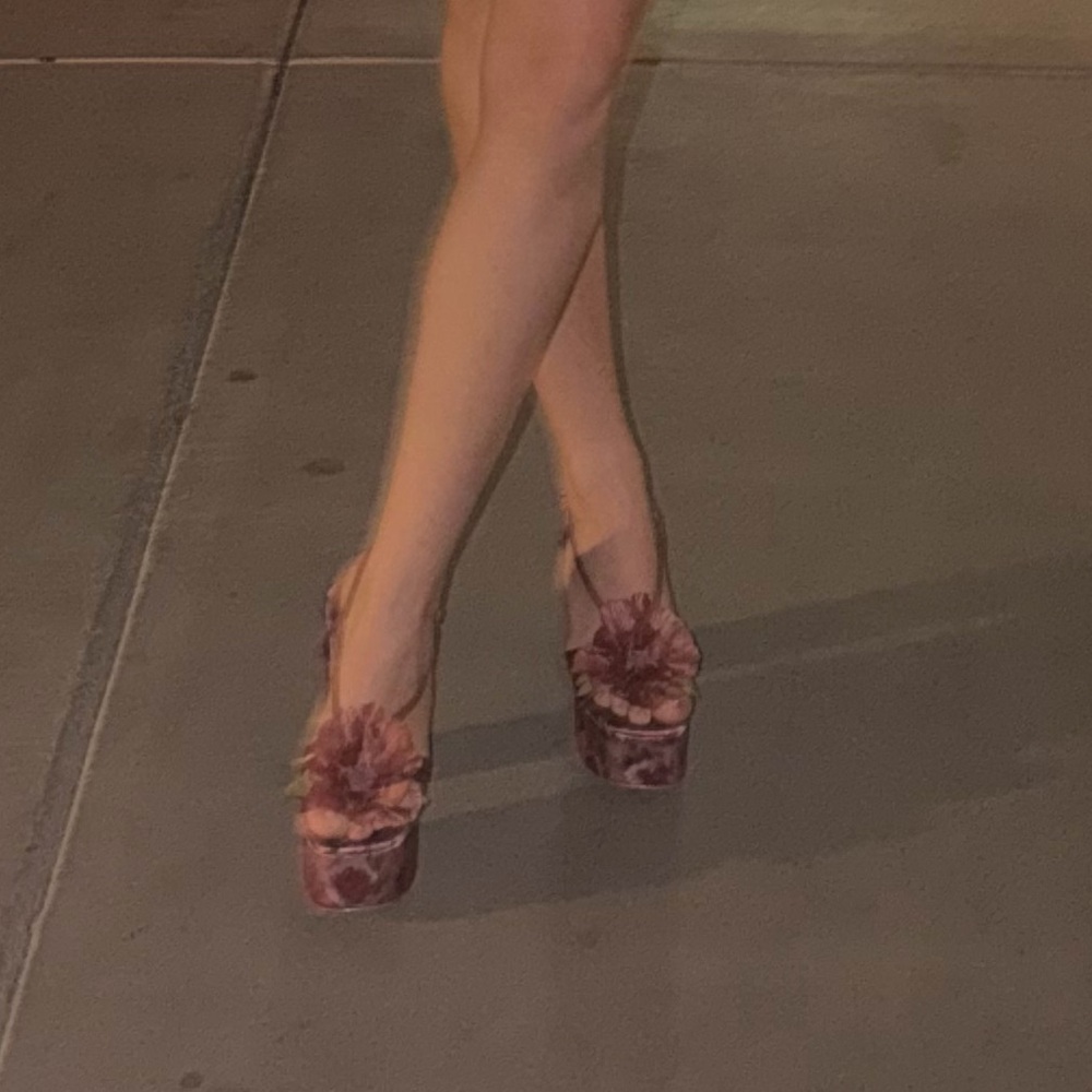 Circus by Sam Edelman Red Floral Platform Heels - Picture 3 of 4